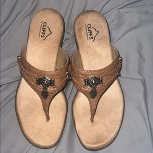 White Mountain Brown Braided Thong Sandals with Silver Accents